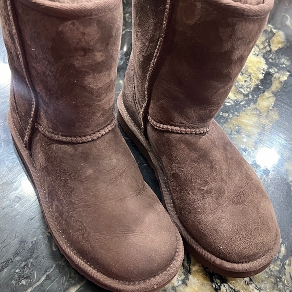 Women UGG Short Boot Brown - Picture 1 of 5